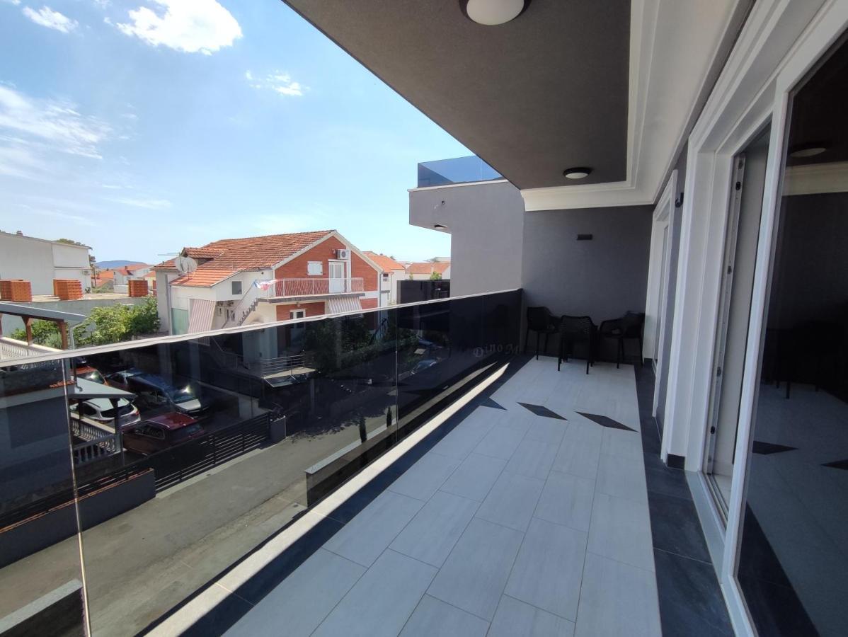 Luxury Apartments-La Dino Maky Vodice Luaran gambar
