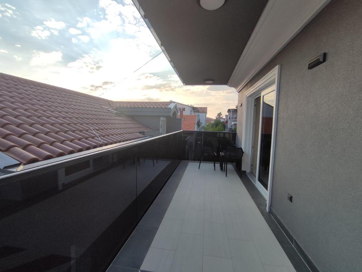 Luxury Apartments-La Dino Maky Vodice Luaran gambar