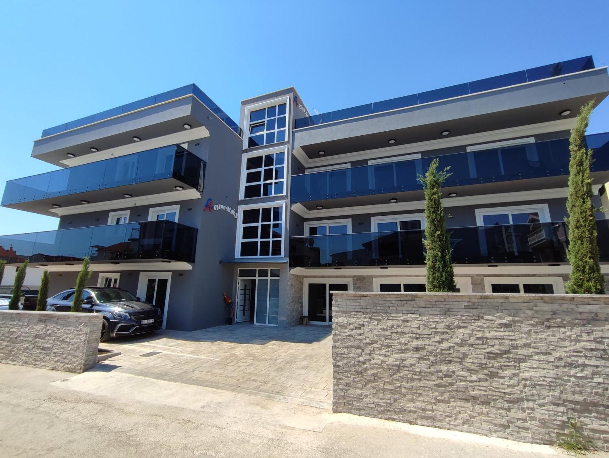 Luxury Apartments-La Dino Maky Vodice Luaran gambar